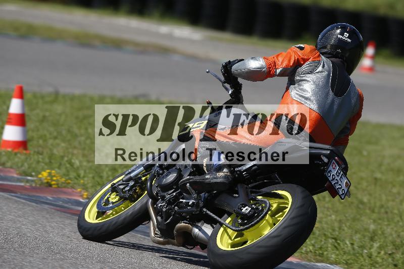 /Archiv-2024/29 12.06.2024 MOTO.CH Track Day ADR/Gruppe blau/105